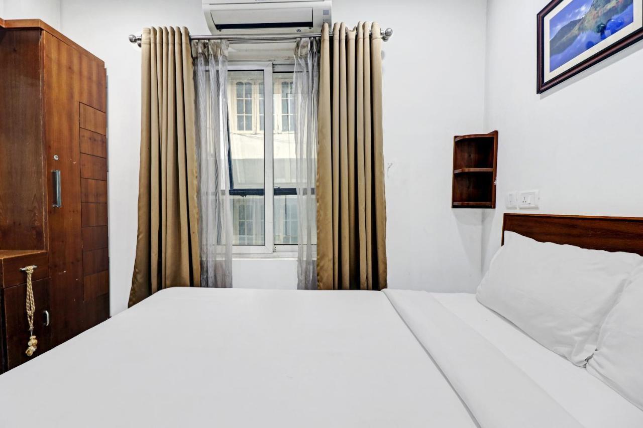 Oyo Townhouse 595 Majestic Inn Kochi Kültér fotó