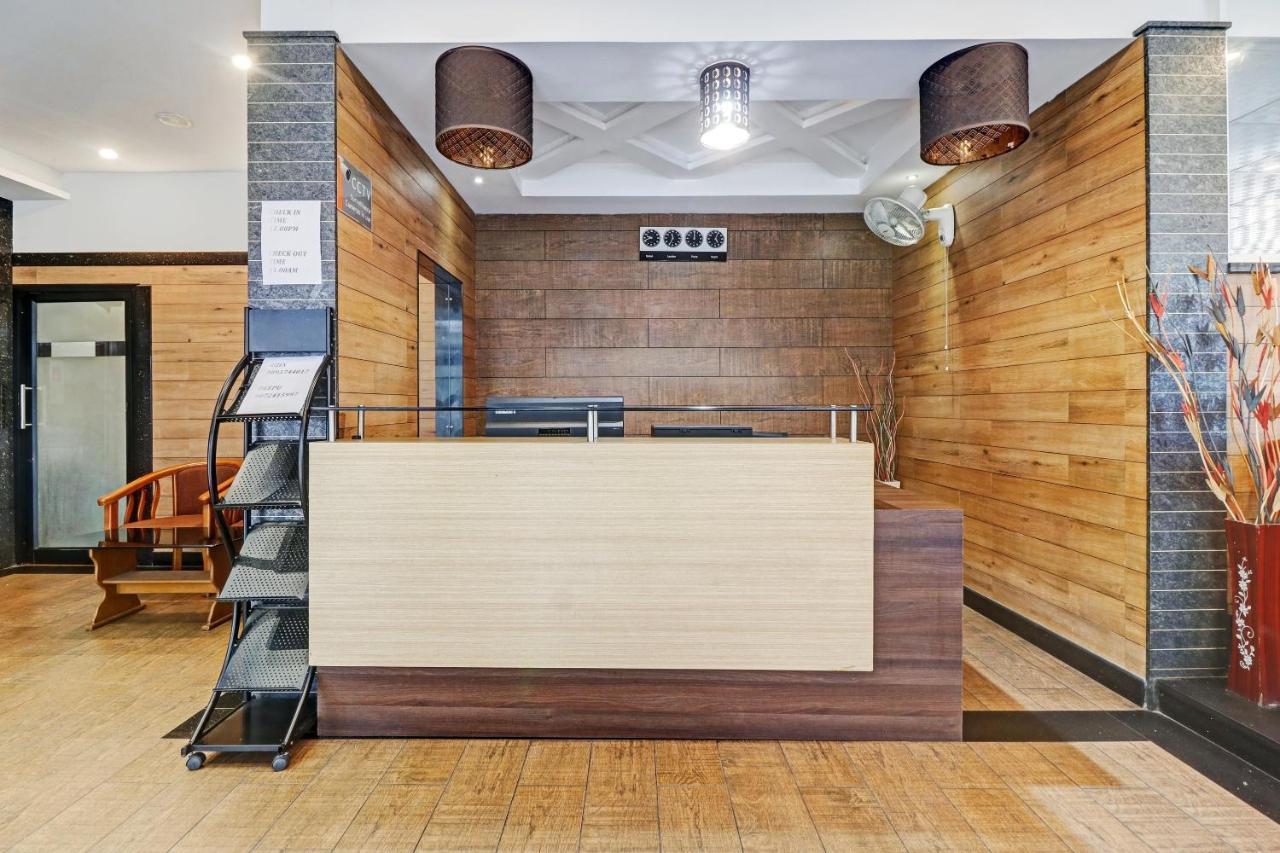 Oyo Townhouse 595 Majestic Inn Kochi Kültér fotó