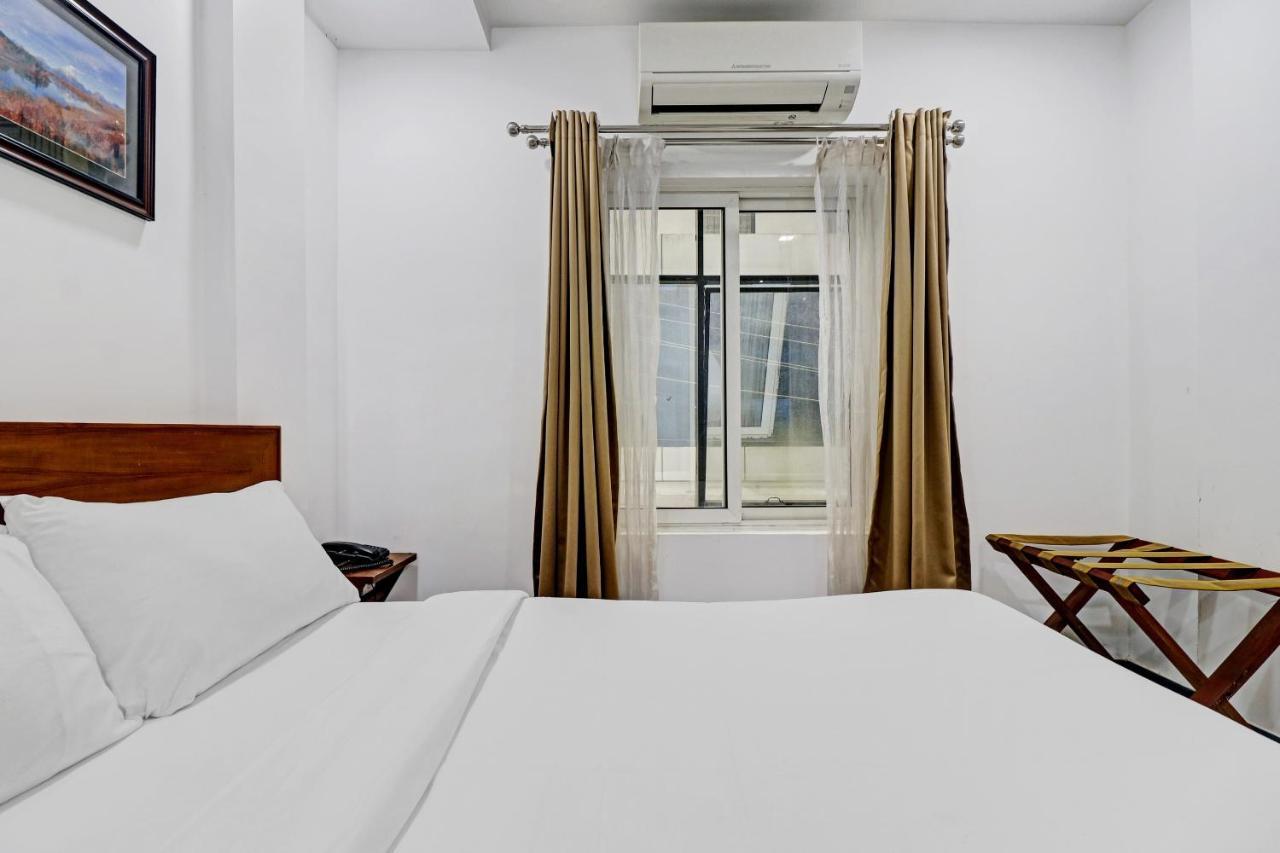 Oyo Townhouse 595 Majestic Inn Kochi Kültér fotó